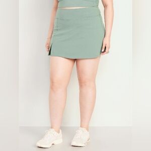 Old Navy PowerChill Skirt - Green